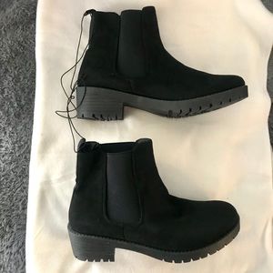 4/$10 Black Ankle Boots